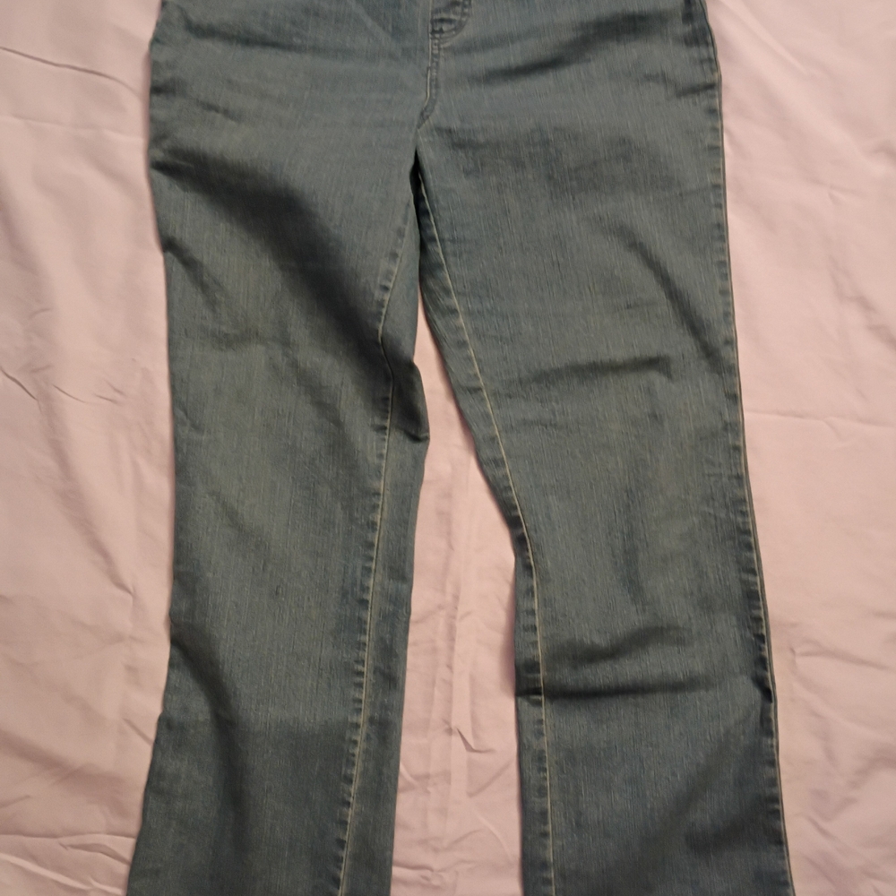 Elegant Gray Flare Women's Jeans